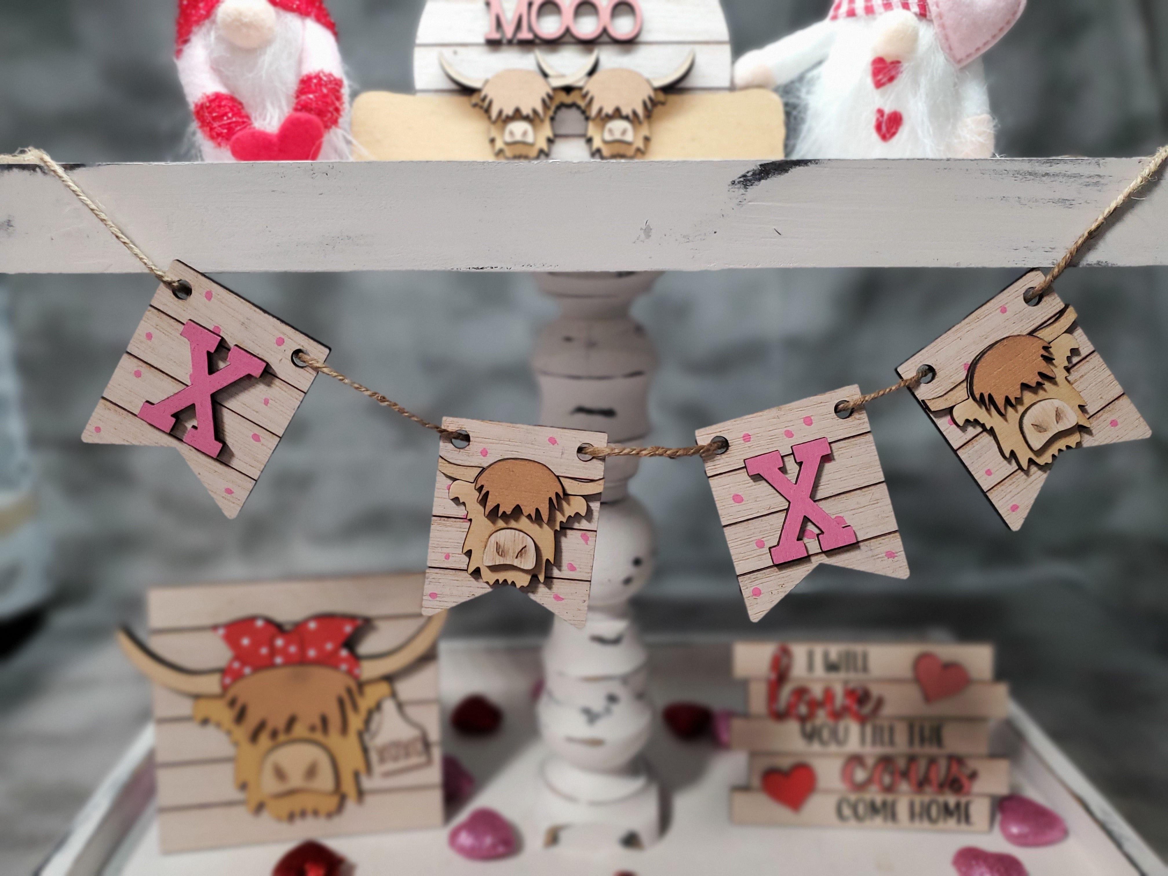 5 Piece Highland Cow Tier Tray Set- Valentine's Day