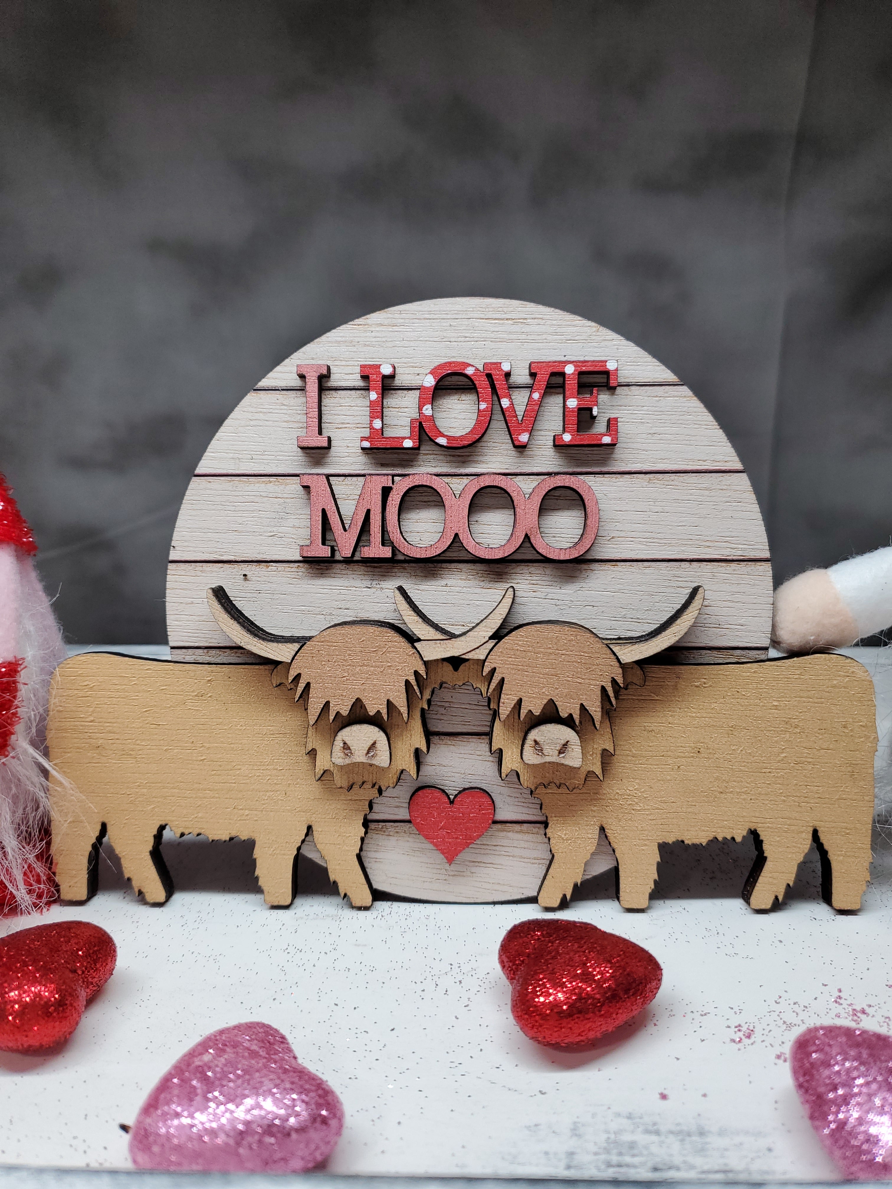 5 Piece Highland Cow Tier Tray Set- Valentine's Day